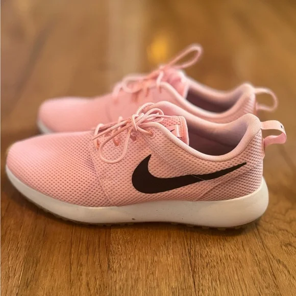 Nike Pink golf shoes - Picture 4 of 5